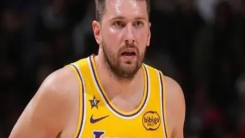 “NBA首宗意外下课案，人物骤然离职引发关注！”